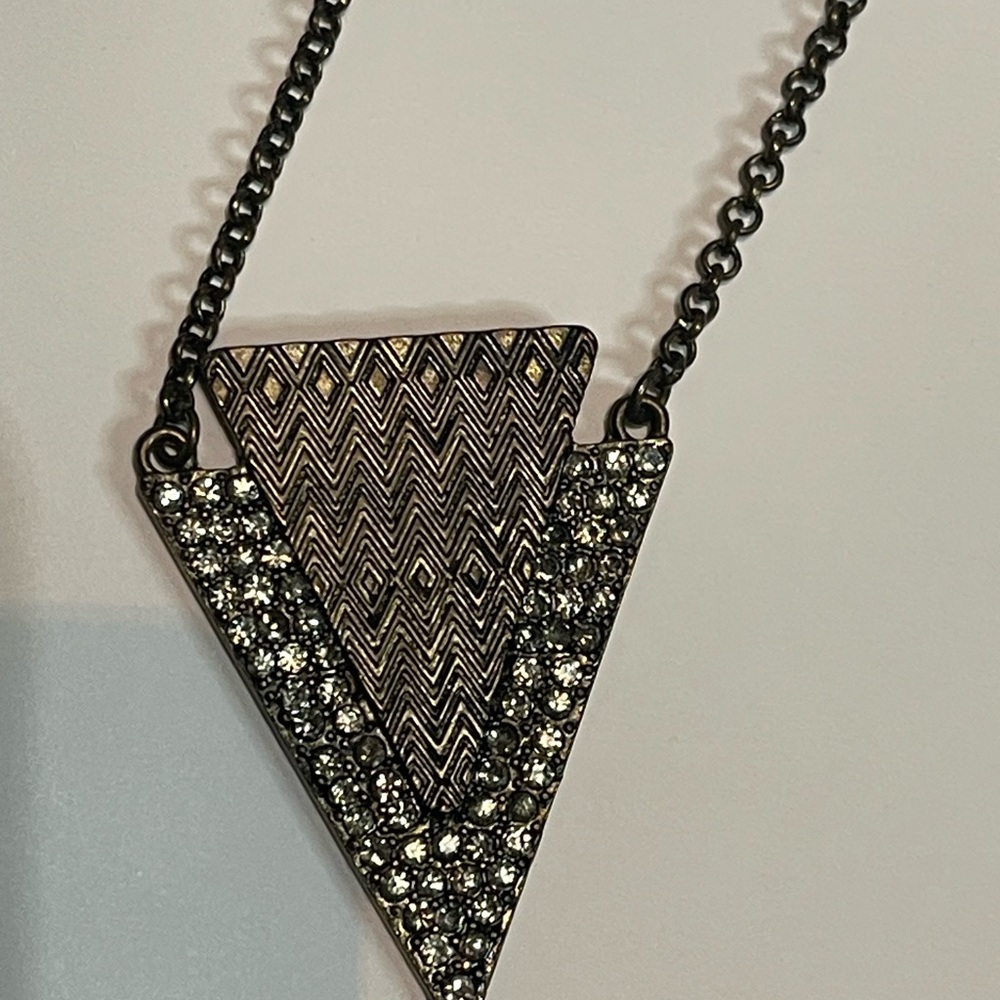 Gold and rhinestone arrow necklace with extended. Great condition. - Picture 2 of 2